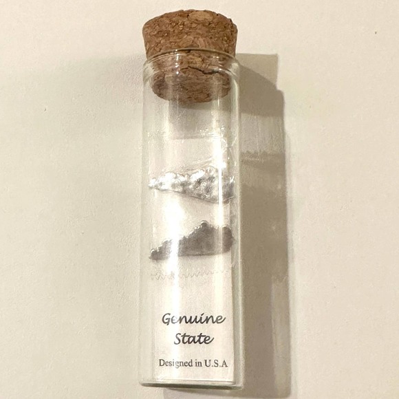 Kentucky Hammered Silver Stud Earrings - Picture 1 of 3